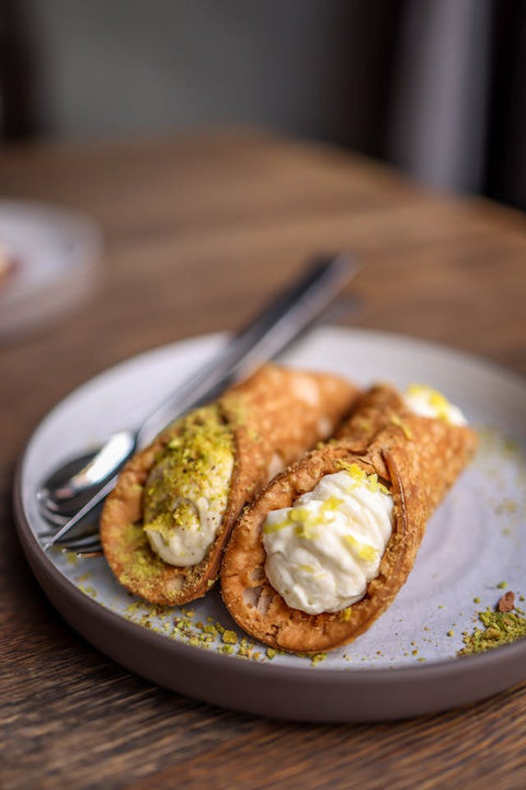 Pistachio Cannoli